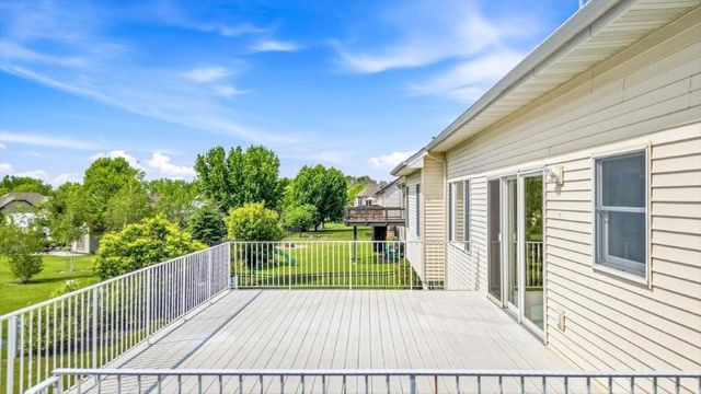 29673 Shoreview Circle, Lindstrom, MN 55045