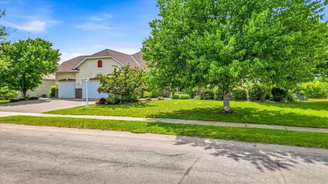 29673 Shoreview Circle, Lindstrom, MN 55045