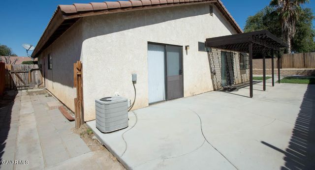4540 Clear Springs Avenue, Palmdale, CA 93552