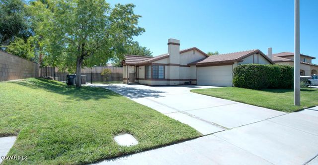 4540 Clear Springs Avenue, Palmdale, CA 93552
