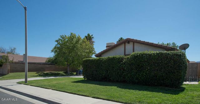 4540 Clear Springs Avenue, Palmdale, CA 93552