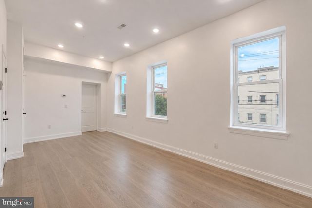 1901 N 2ND ST, Philadelphia, PA 19122