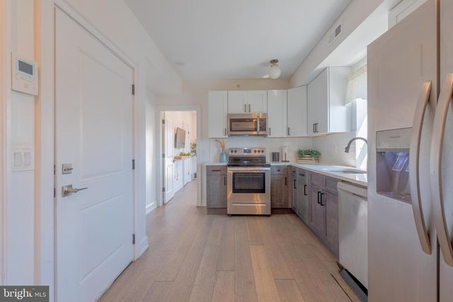 1901 N 2ND ST, Philadelphia, PA 19122