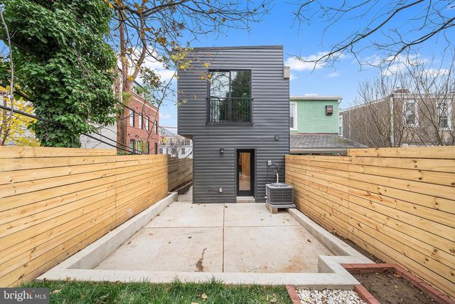 11 W ABINGTON AVE, Philadelphia, PA 19118