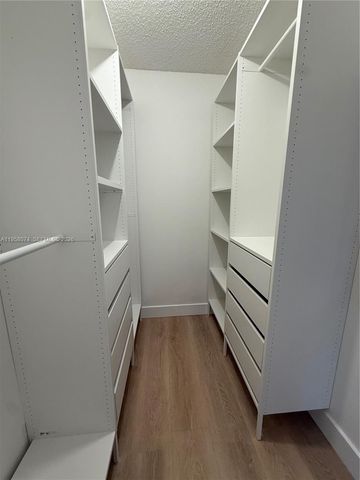 19253 Carolina Cir, Boca Raton, FL 33434