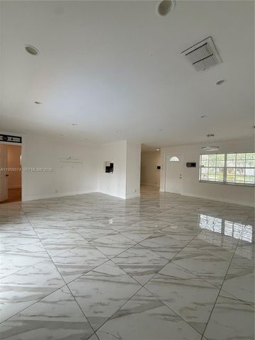 19253 Carolina Cir, Boca Raton, FL 33434