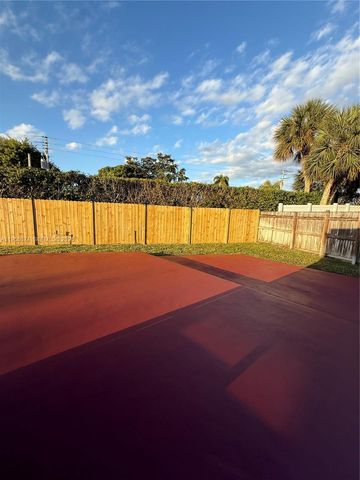 19253 Carolina Cir, Boca Raton, FL 33434