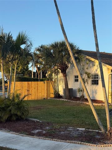 19253 Carolina Cir, Boca Raton, FL 33434