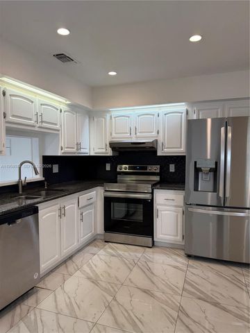 19253 Carolina Cir, Boca Raton, FL 33434