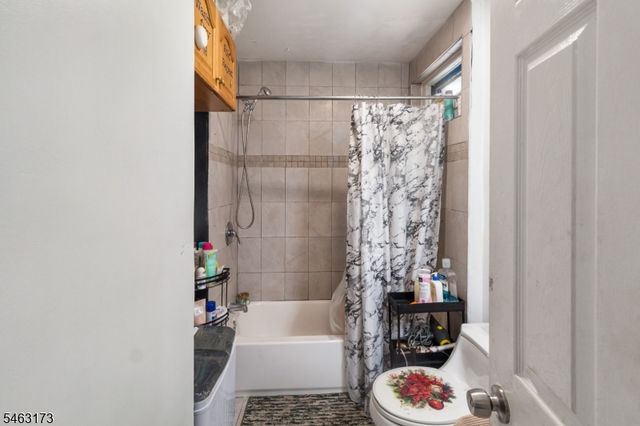 128 Redwood Ave, Paterson City, NJ 07522