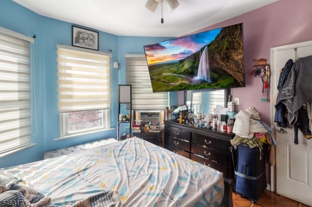 128 Redwood Ave, Paterson City, NJ 07522