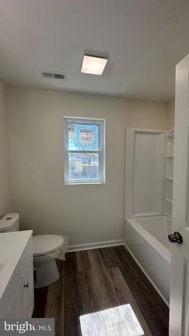130 N QUEEN N, Dover, DE 19904
