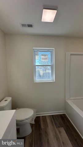 130 N QUEEN N, Dover, DE 19904