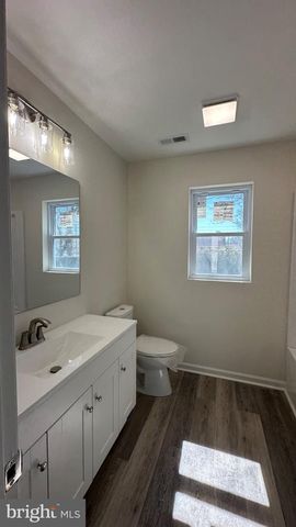 130 N QUEEN N, Dover, DE 19904