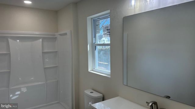 130 N QUEEN N, Dover, DE 19904