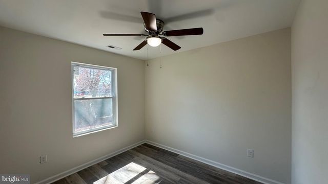 130 N QUEEN N, Dover, DE 19904