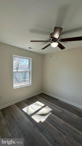 130 N QUEEN N, Dover, DE 19904