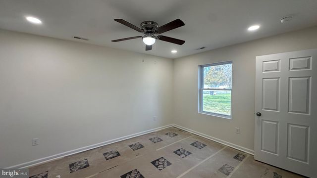 130 N QUEEN N, Dover, DE 19904