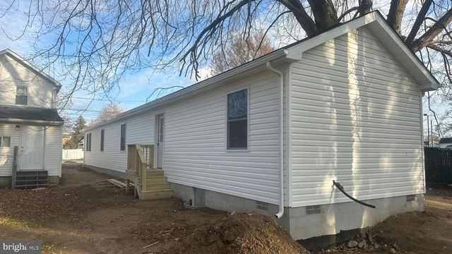 130 N QUEEN N, Dover, DE 19904