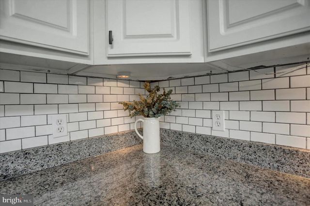 463 CENTURY DR, Greencastle, PA 17225