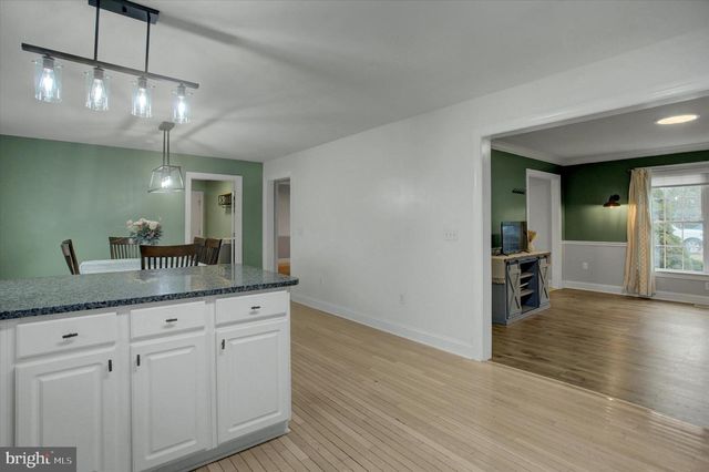 463 CENTURY DR, Greencastle, PA 17225