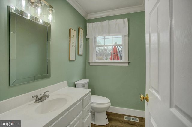 463 CENTURY DR, Greencastle, PA 17225