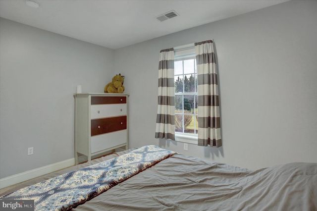 463 CENTURY DR, Greencastle, PA 17225