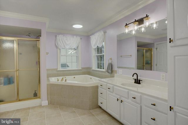 463 CENTURY DR, Greencastle, PA 17225