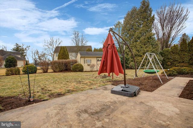 463 CENTURY DR, Greencastle, PA 17225