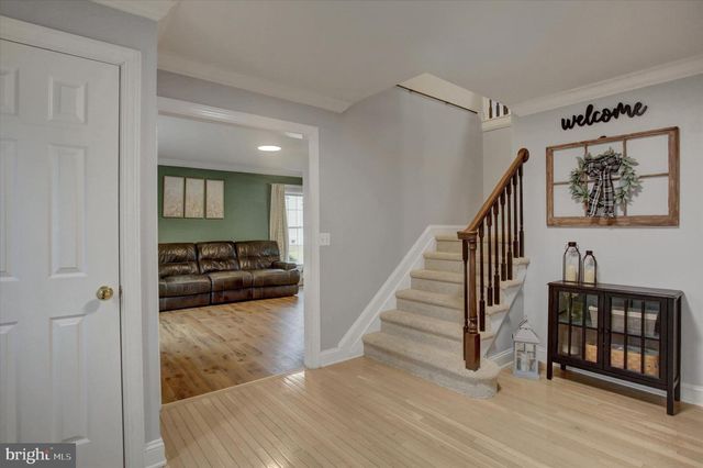 463 CENTURY DR, Greencastle, PA 17225