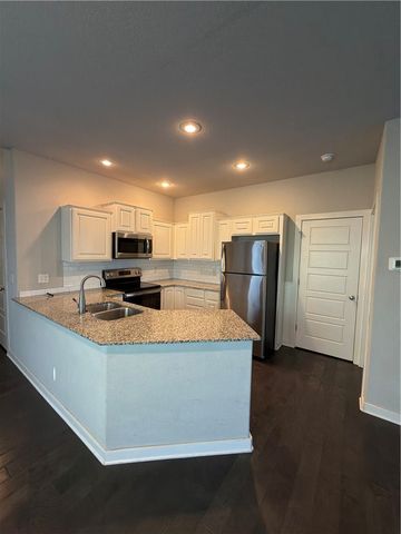 1672 N Izard Lane, Fayetteville, AR 72704