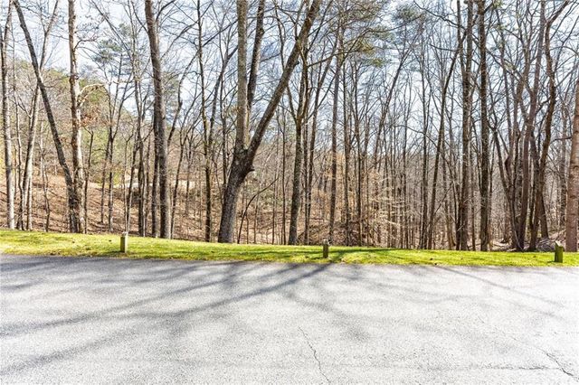 53 Somerset Lane, Cartersville, GA 30121