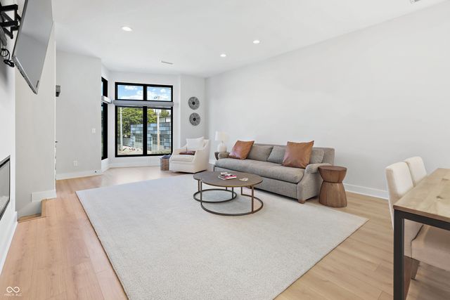 711 E 16th Street, Indianapolis, IN 46202