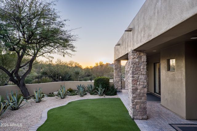 8933 E COVEY Trail, Scottsdale, AZ 85262