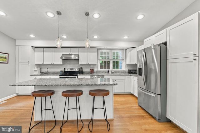 2306 WUTHERING RD, Timonium, MD 21093