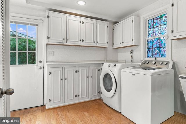 2306 WUTHERING RD, Timonium, MD 21093