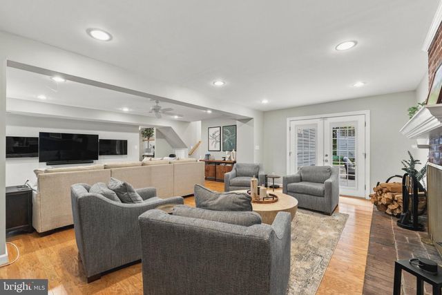 2306 WUTHERING RD, Timonium, MD 21093