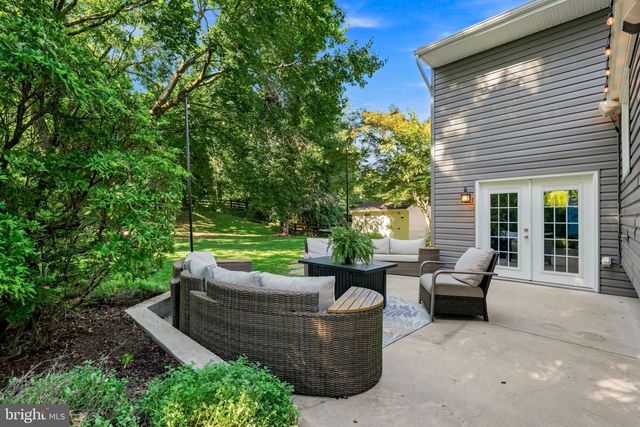 2306 WUTHERING RD, Timonium, MD 21093