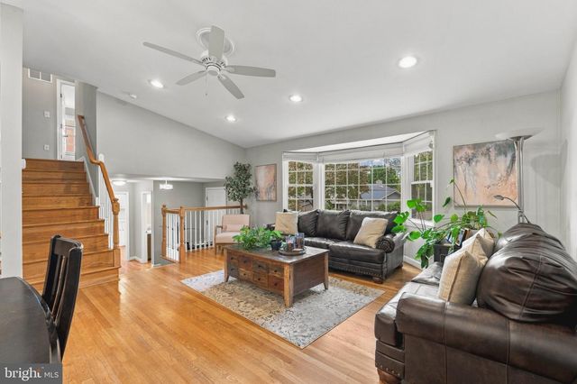 2306 WUTHERING RD, Timonium, MD 21093