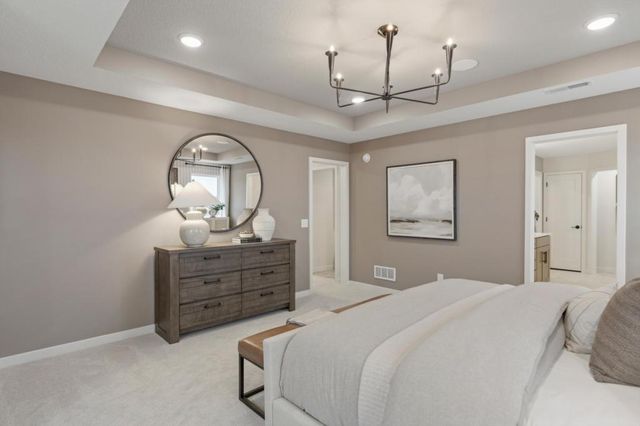 10398 Mcgregor Boulevard, Woodbury, MN 55129