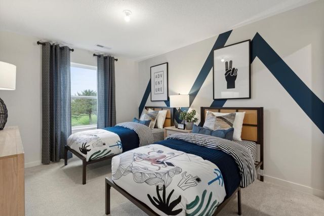 10398 Mcgregor Boulevard, Woodbury, MN 55129