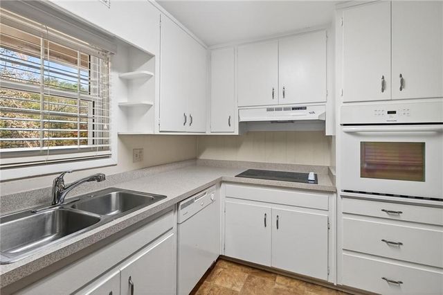 3150 Stonewall Tell Road, Atlanta, GA 30349