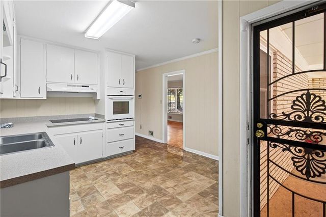 3150 Stonewall Tell Road, Atlanta, GA 30349