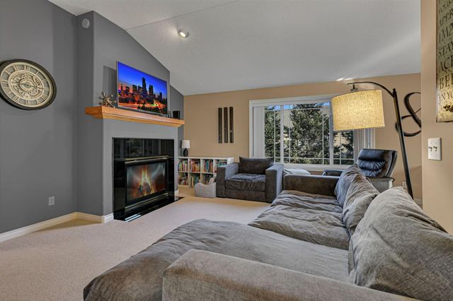 2531 7th Avenue SE, Willmar, MN 56201