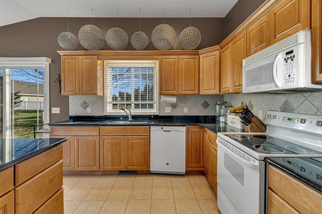 2531 7th Avenue SE, Willmar, MN 56201