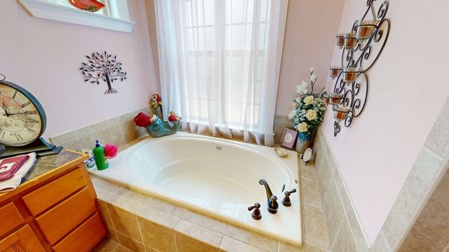 98 Sunrise Drive, Eufaula, AL 36027