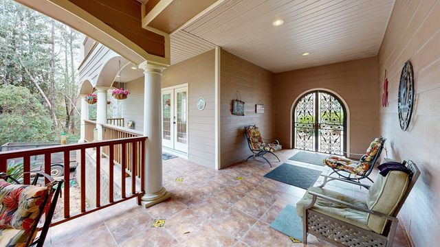 98 Sunrise Drive, Eufaula, AL 36027