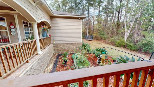 98 Sunrise Drive, Eufaula, AL 36027