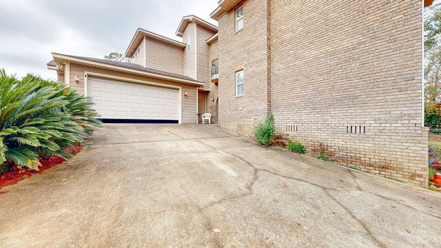 98 Sunrise Drive, Eufaula, AL 36027