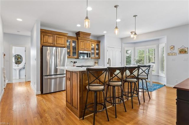 117 Montgomery LN, Yorktown, VA 23692